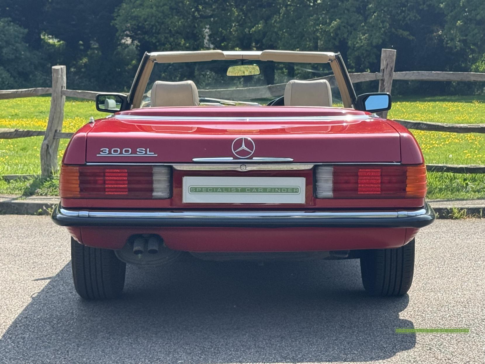 Mercedes-Benz 300 3.0 SL Convertible 2dr Petrol Automatic (190 bhp)