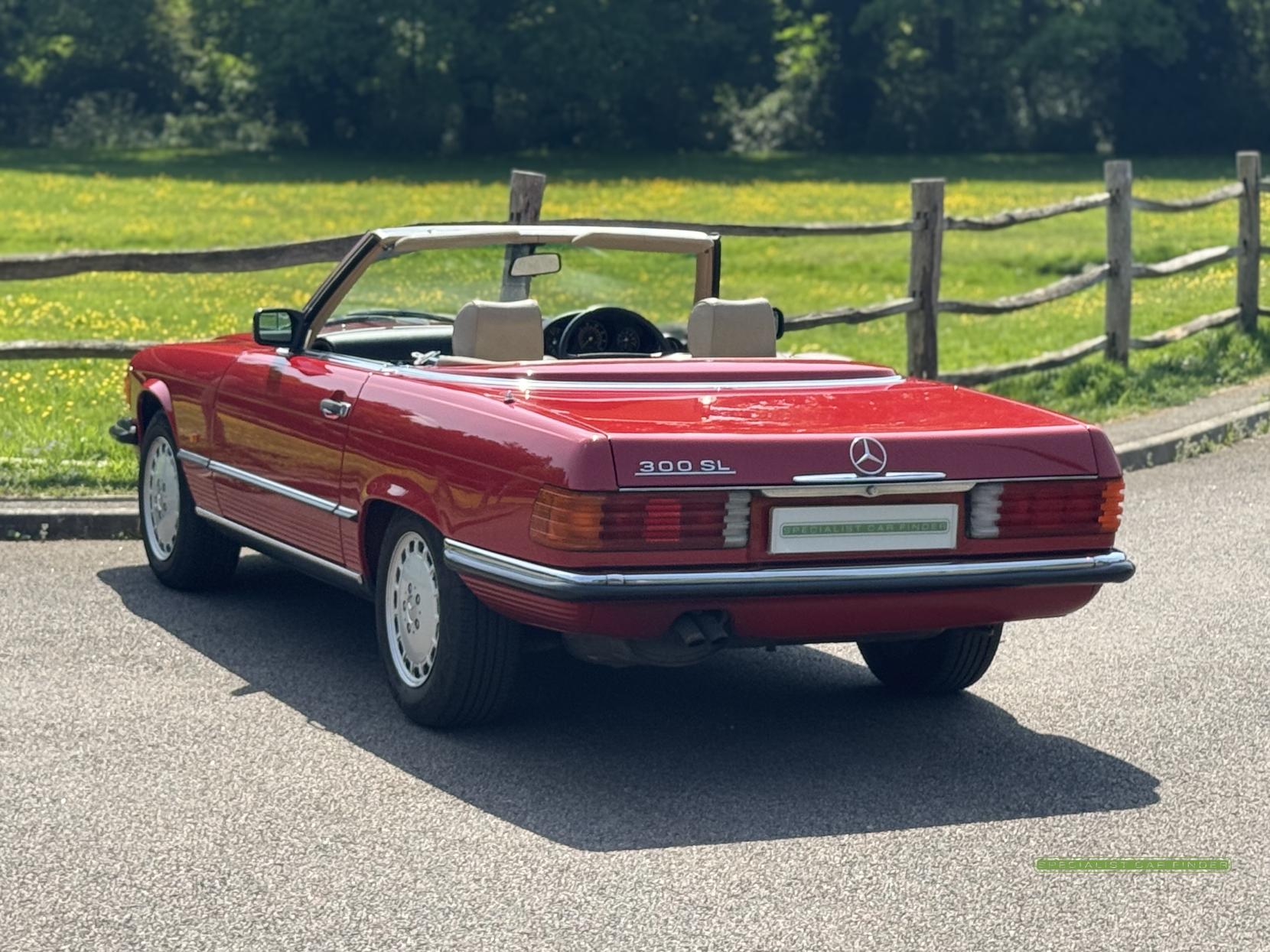 Mercedes-Benz 300 3.0 SL Convertible 2dr Petrol Automatic (190 bhp)