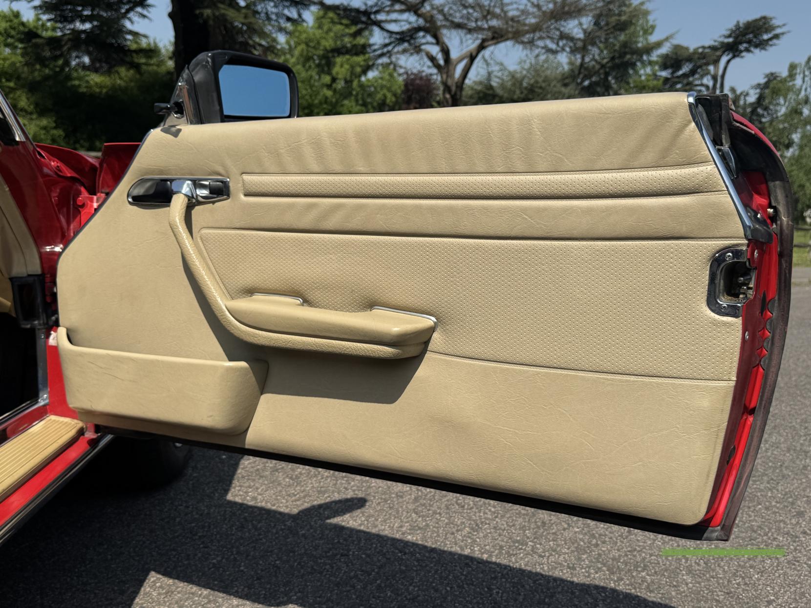 Mercedes-Benz 300 3.0 SL Convertible 2dr Petrol Automatic (190 bhp)