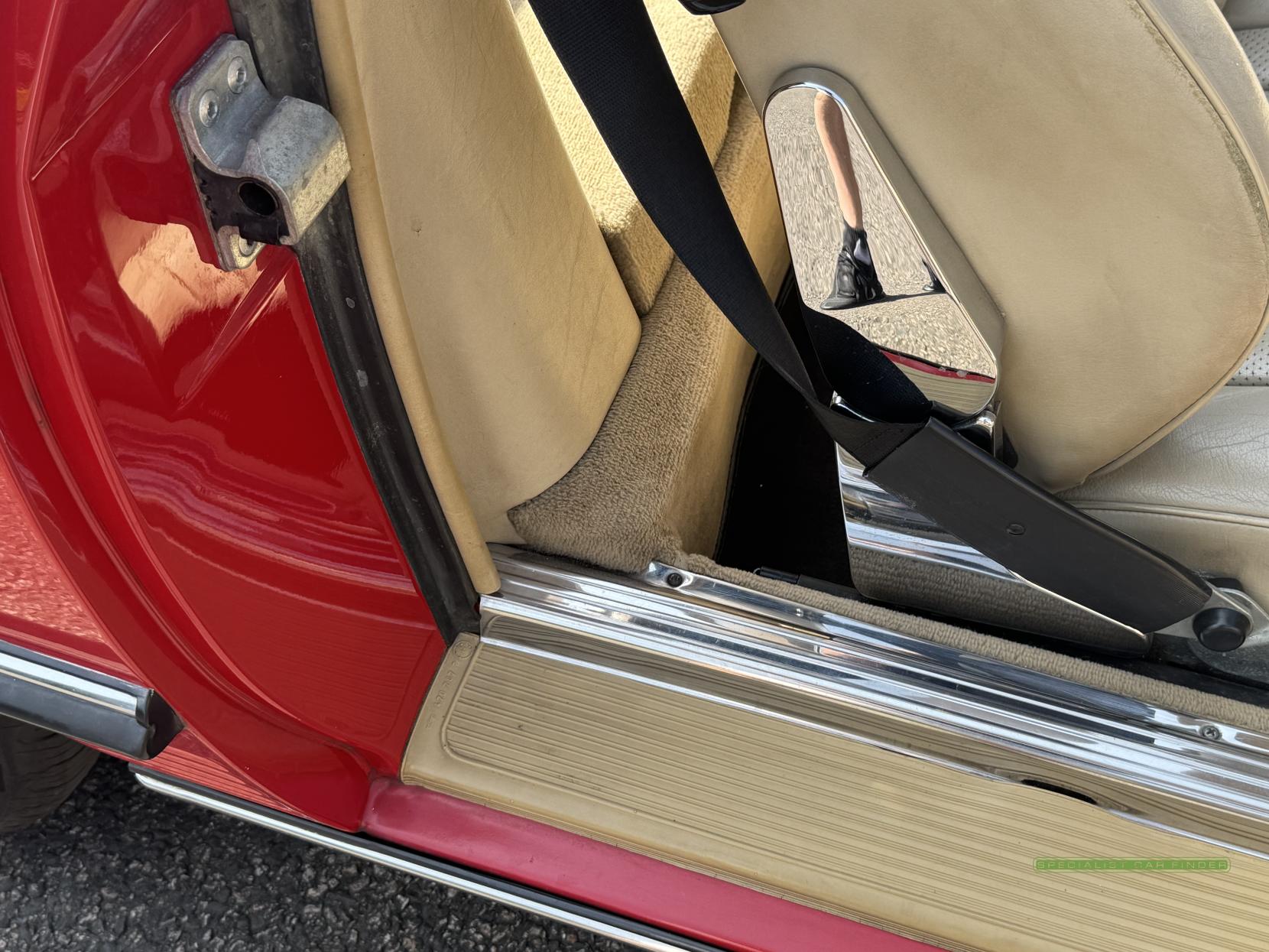 Mercedes-Benz 300 3.0 SL Convertible 2dr Petrol Automatic (190 bhp)