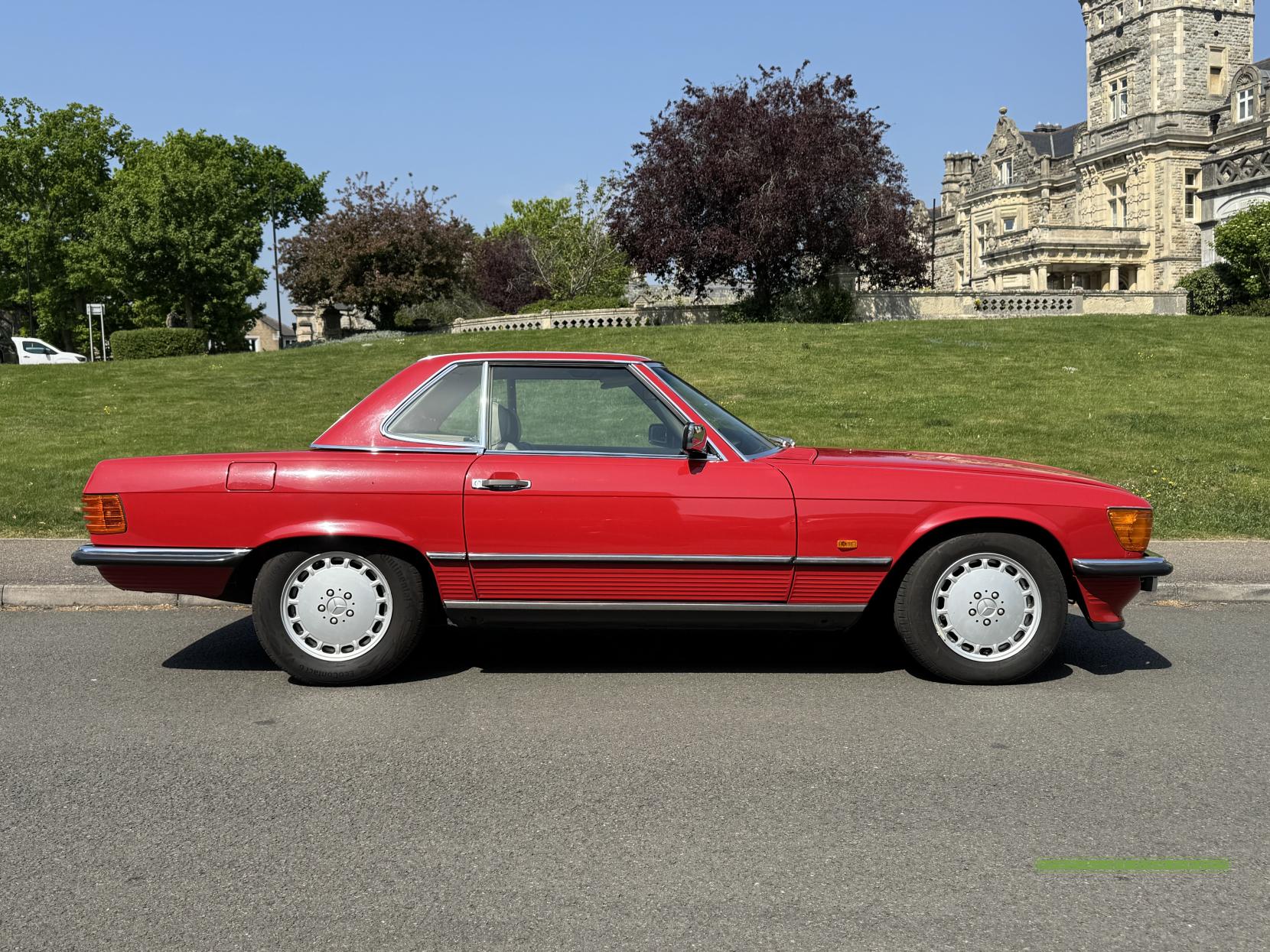 Mercedes-Benz 300 3.0 SL Convertible 2dr Petrol Automatic (190 bhp)