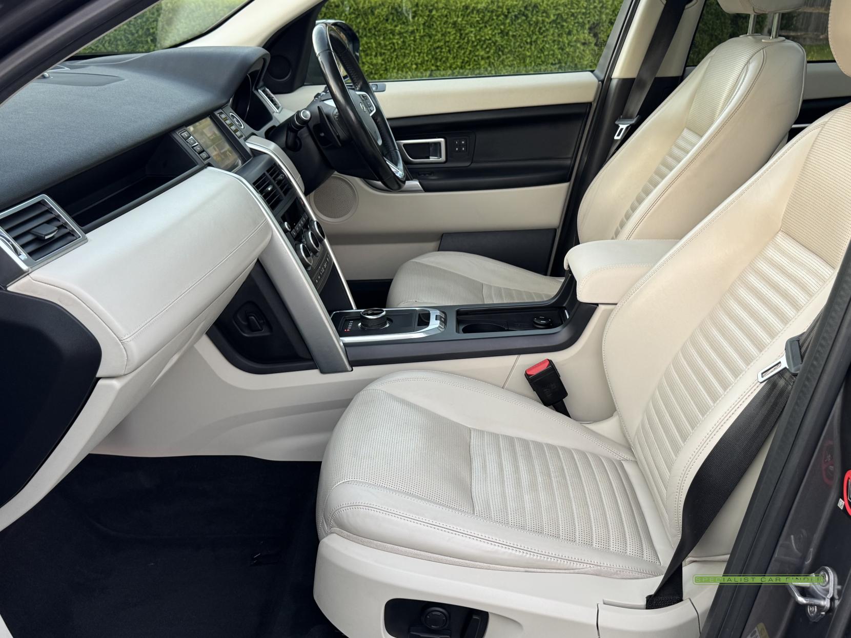 Land Rover Discovery Sport 2.0 TD4 HSE Luxury SUV 5dr Diesel Auto 4WD Euro 6 (s/s) (180 ps)