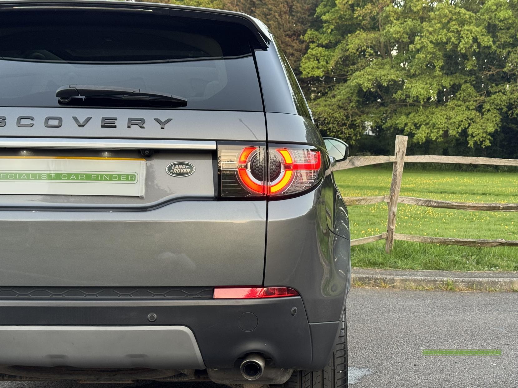 Land Rover Discovery Sport 2.0 TD4 HSE Luxury SUV 5dr Diesel Auto 4WD Euro 6 (s/s) (180 ps)