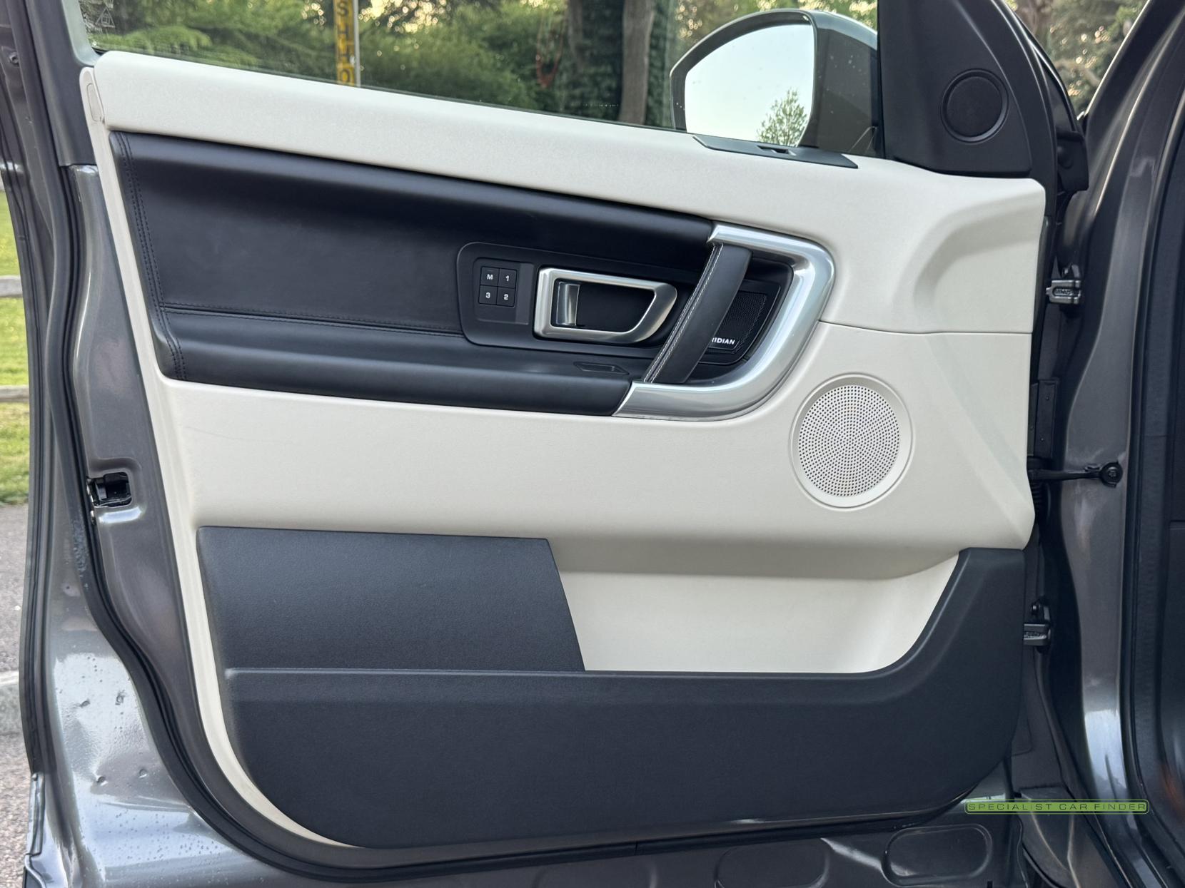 Land Rover Discovery Sport 2.0 TD4 HSE Luxury SUV 5dr Diesel Auto 4WD Euro 6 (s/s) (180 ps)