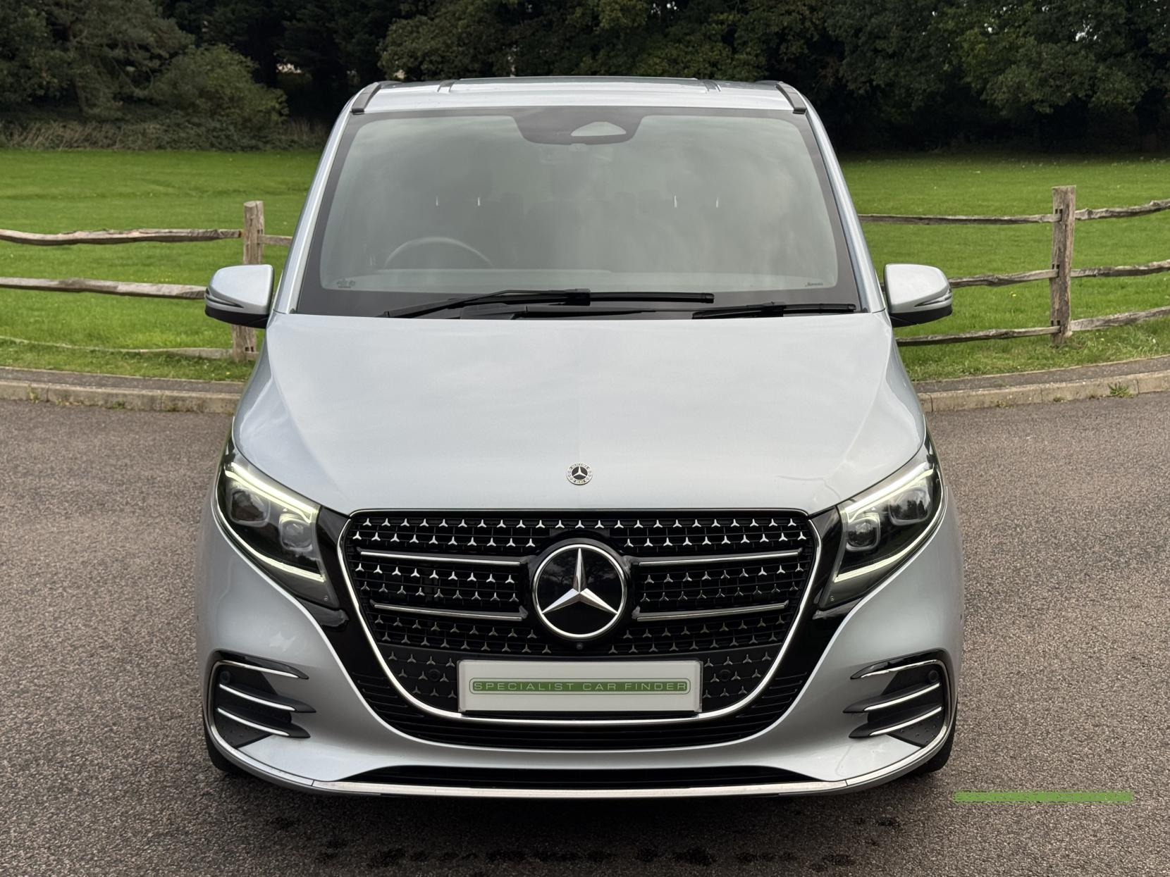 Mercedes-Benz V Class 2.0 V300d AMG Line MPV 5dr Diesel G-Tronic+ Euro 6 (s/s) XLWB (237 ps)