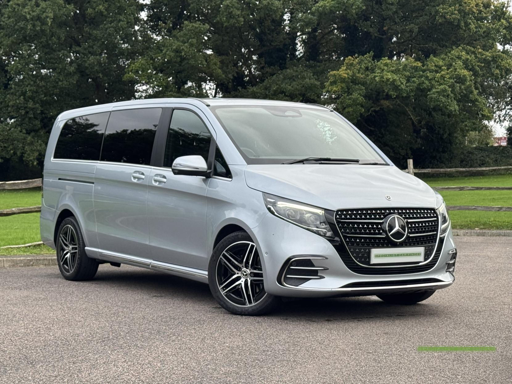 Mercedes-Benz V Class 2.0 V300d AMG Line MPV 5dr Diesel G-Tronic+ Euro 6 (s/s) XLWB (237 ps)