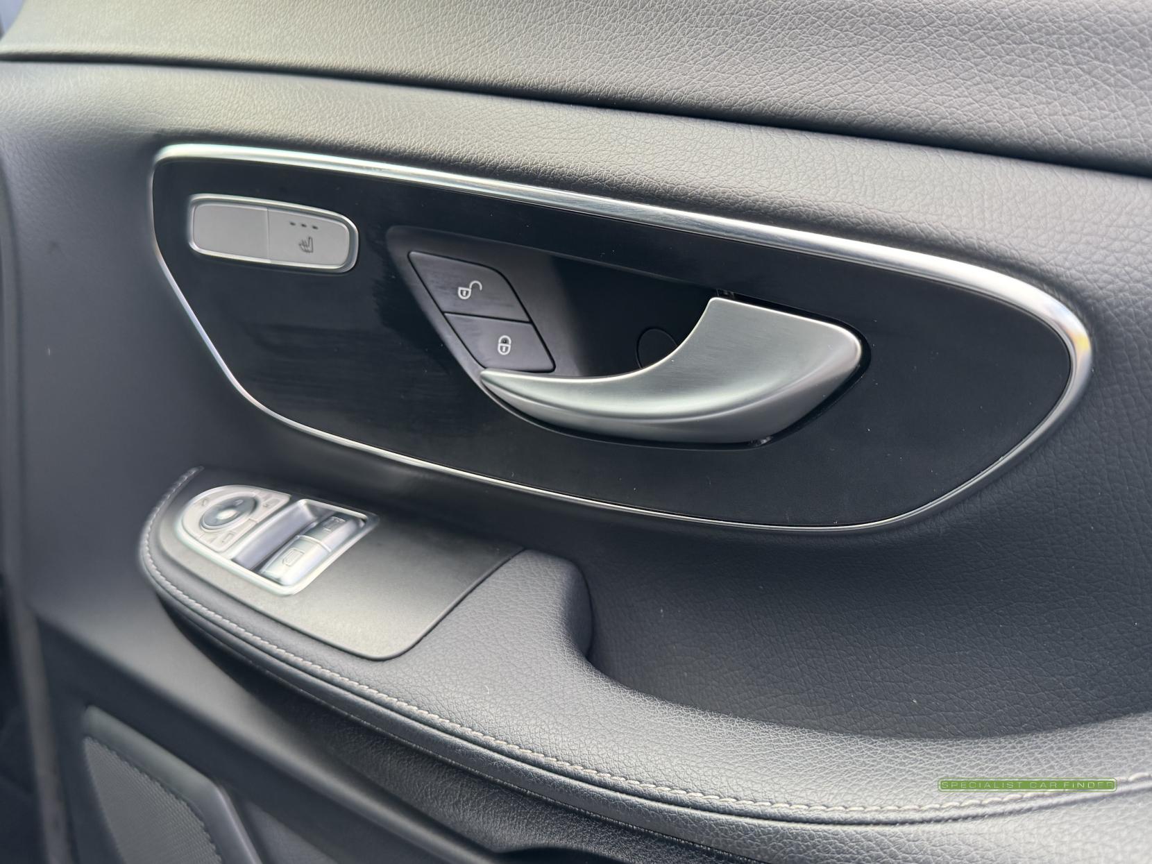 Mercedes-Benz V Class 2.0 V300d AMG Line MPV 5dr Diesel G-Tronic+ Euro 6 (s/s) XLWB (237 ps)