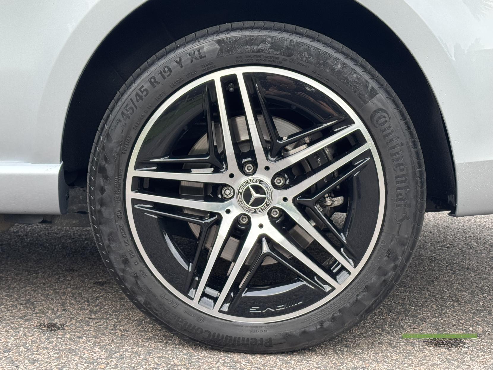 Mercedes-Benz V Class 2.0 V300d AMG Line MPV 5dr Diesel G-Tronic+ Euro 6 (s/s) XLWB (237 ps)