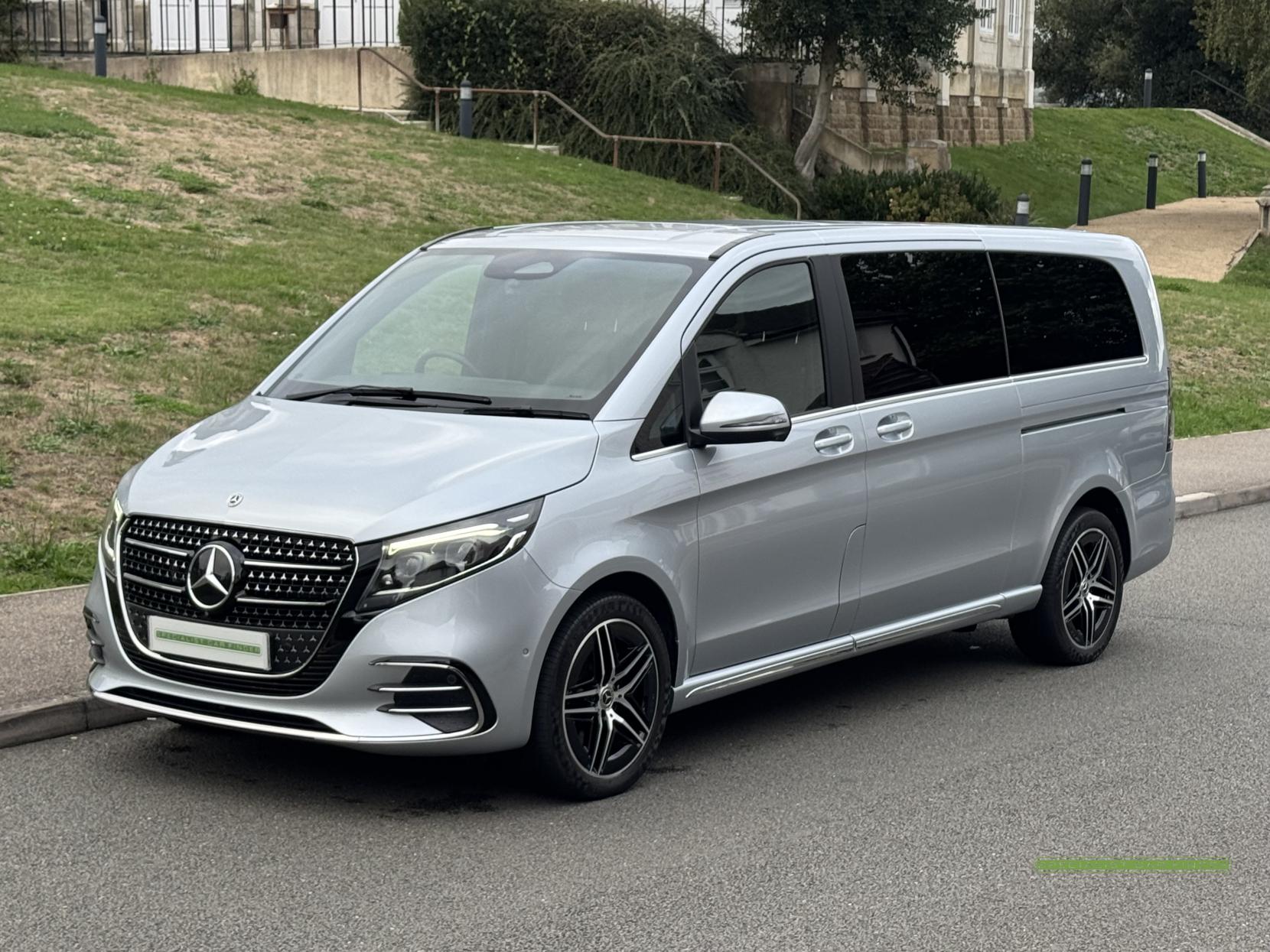 Mercedes-Benz V Class 2.0 V300d AMG Line MPV 5dr Diesel G-Tronic+ Euro 6 (s/s) XLWB (237 ps)