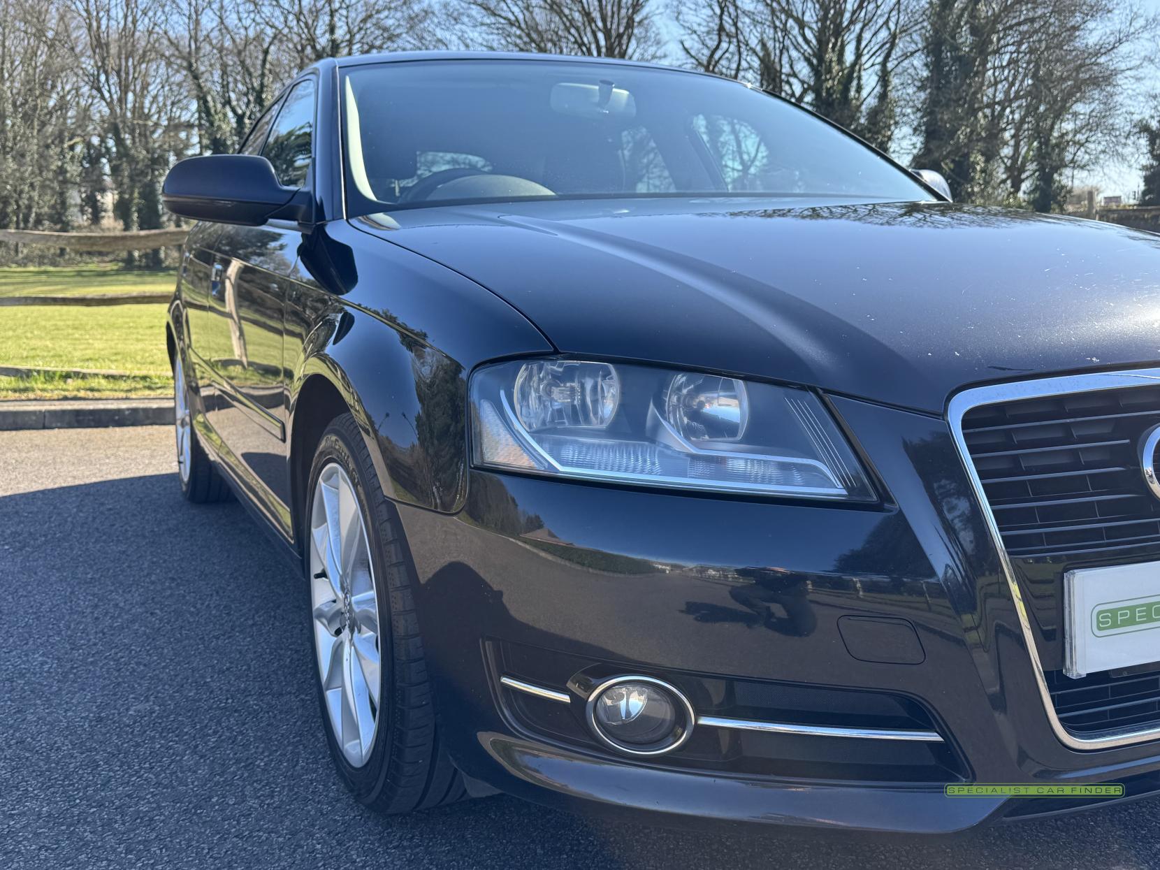 Audi A3 1.6 TDI Sport Sportback 5dr Diesel Manual Euro 5 (s/s) (105 ps)
