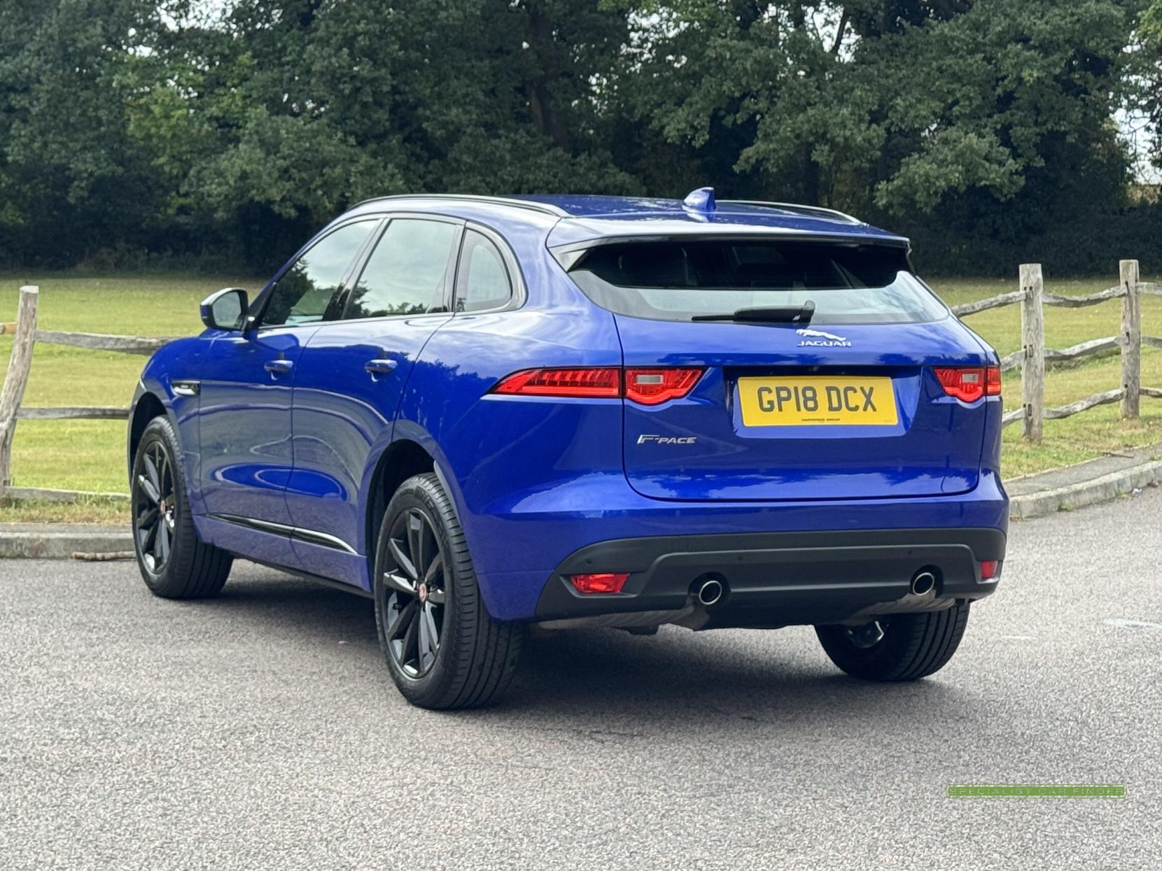 Jaguar F-PACE 2.0 D240 R-Sport SUV 5dr Diesel Auto AWD Euro 6 (s/s) (240 ps)
