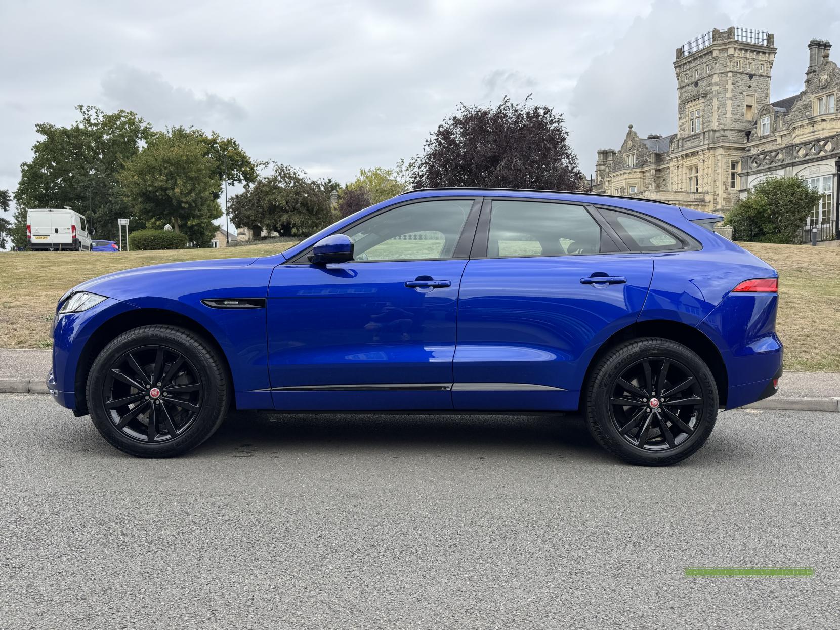 Jaguar F-PACE 2.0 D240 R-Sport SUV 5dr Diesel Auto AWD Euro 6 (s/s) (240 ps)