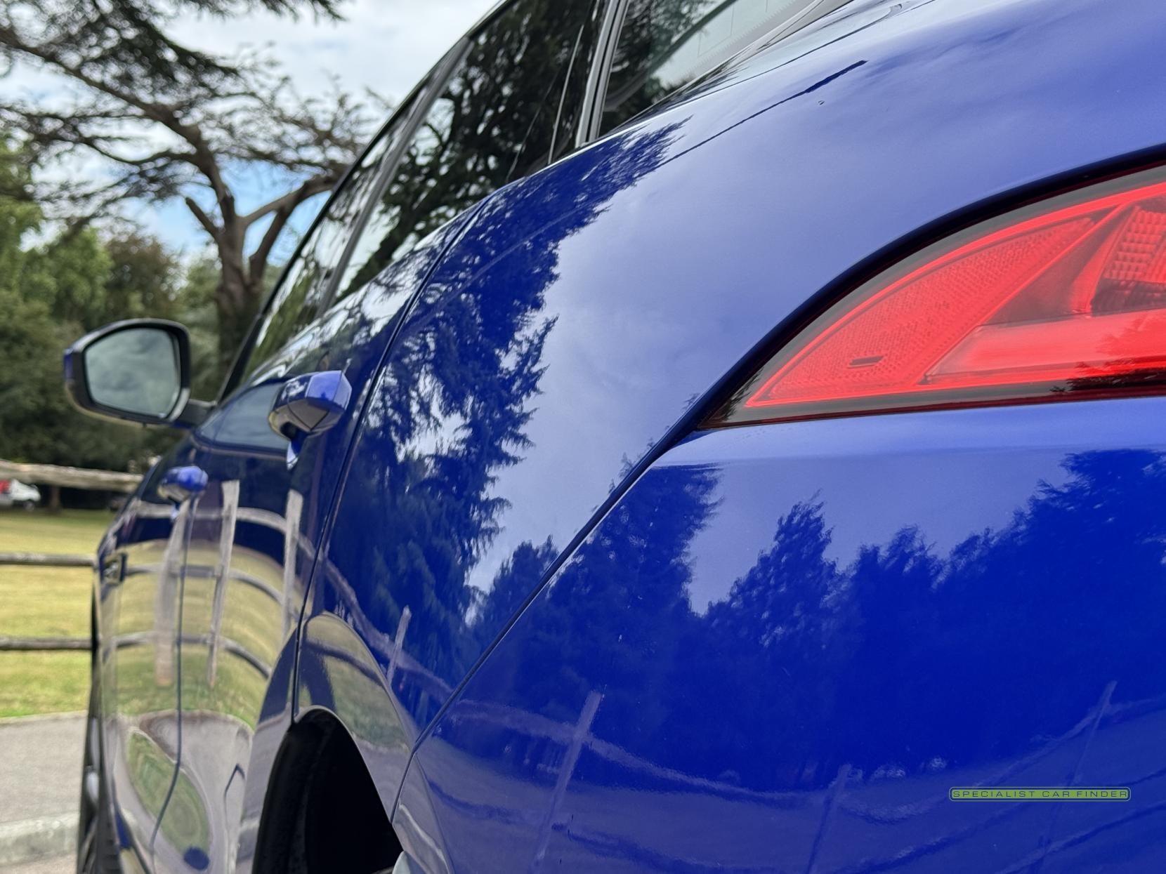 Jaguar F-PACE 2.0 D240 R-Sport SUV 5dr Diesel Auto AWD Euro 6 (s/s) (240 ps)