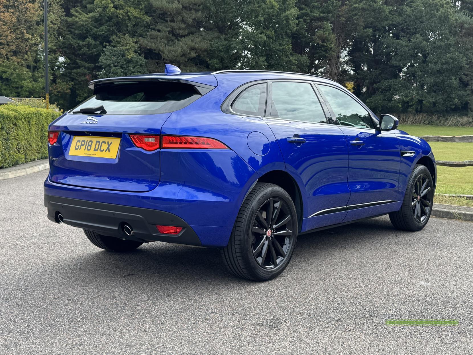 Jaguar F-PACE 2.0 D240 R-Sport SUV 5dr Diesel Auto AWD Euro 6 (s/s) (240 ps)