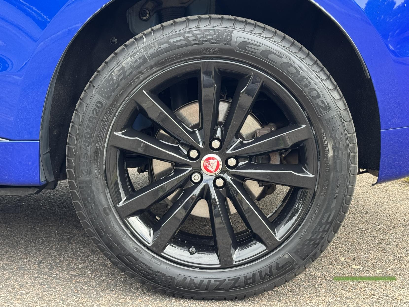 Jaguar F-PACE 2.0 D240 R-Sport SUV 5dr Diesel Auto AWD Euro 6 (s/s) (240 ps)