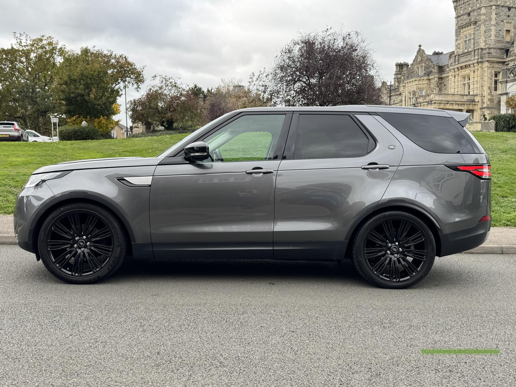 Land Rover Discovery 2.0 Si4 HSE GPF SUV 5dr Petrol Auto 4WD Euro 6 (s/s) (300 ps)