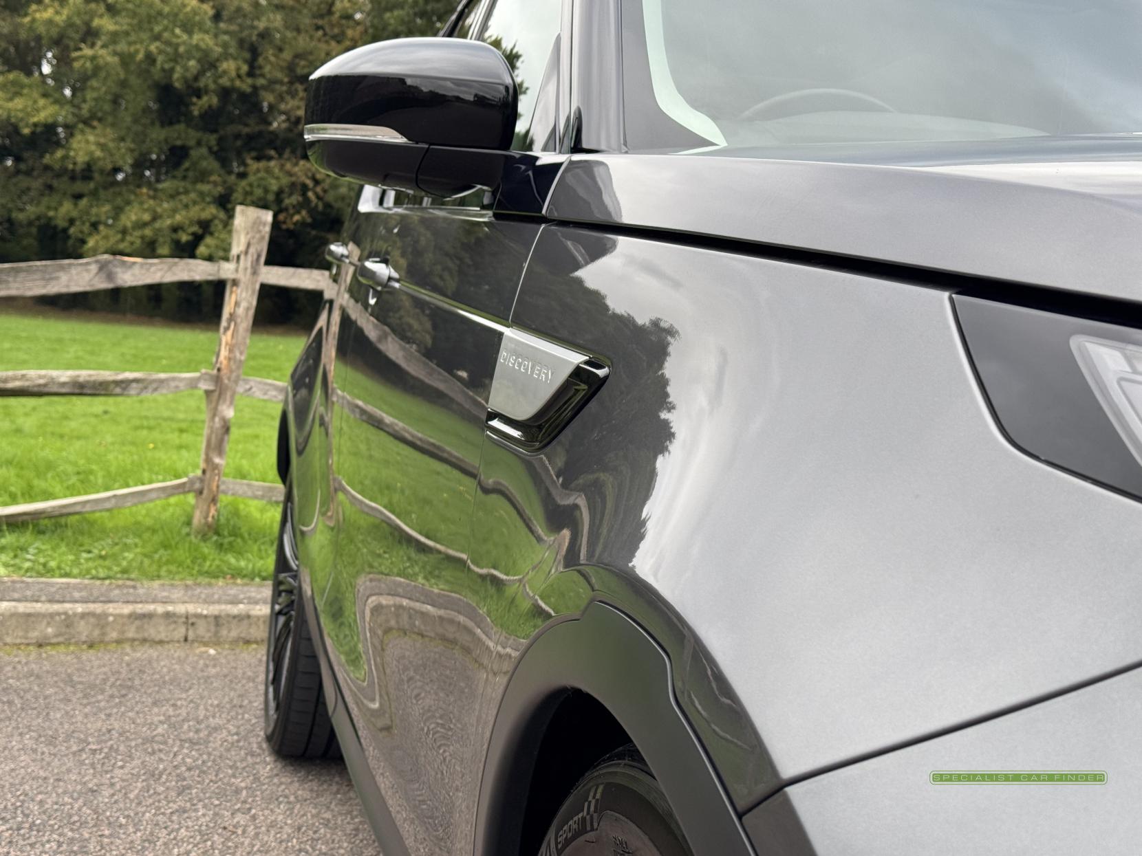 Land Rover Discovery 2.0 Si4 HSE GPF SUV 5dr Petrol Auto 4WD Euro 6 (s/s) (300 ps)