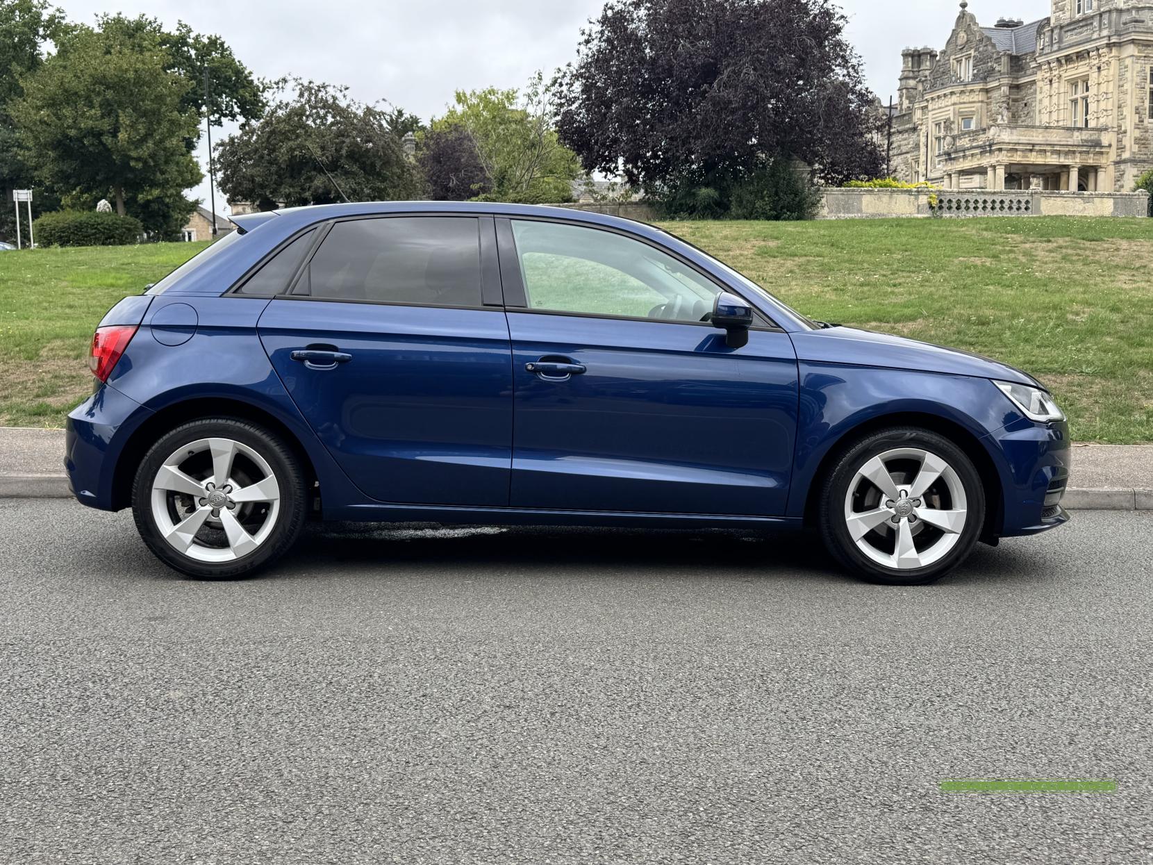 Audi A1 1.0 TFSI Sport Sportback 5dr Petrol Manual Euro 6 (s/s) (95 ps)