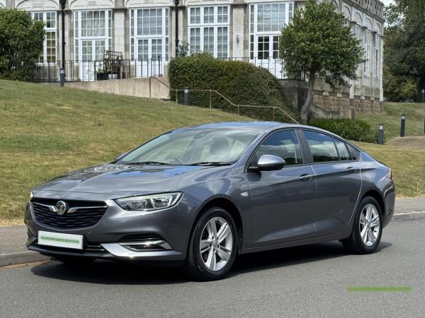 Vauxhall Insignia 1.5i Turbo ecoTEC Design Nav Grand Sport 5dr Petrol Manual Euro 6 (s/s) (140 ps)