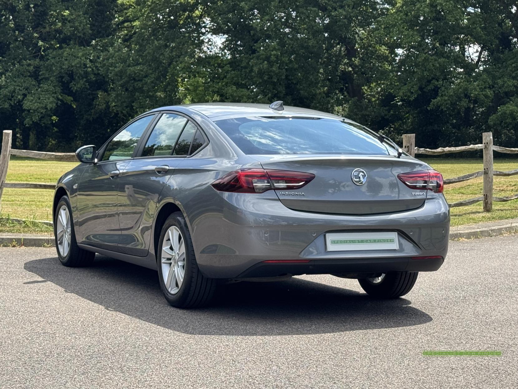 Vauxhall Insignia 1.5i Turbo ecoTEC Design Nav Grand Sport 5dr Petrol Manual Euro 6 (s/s) (140 ps)