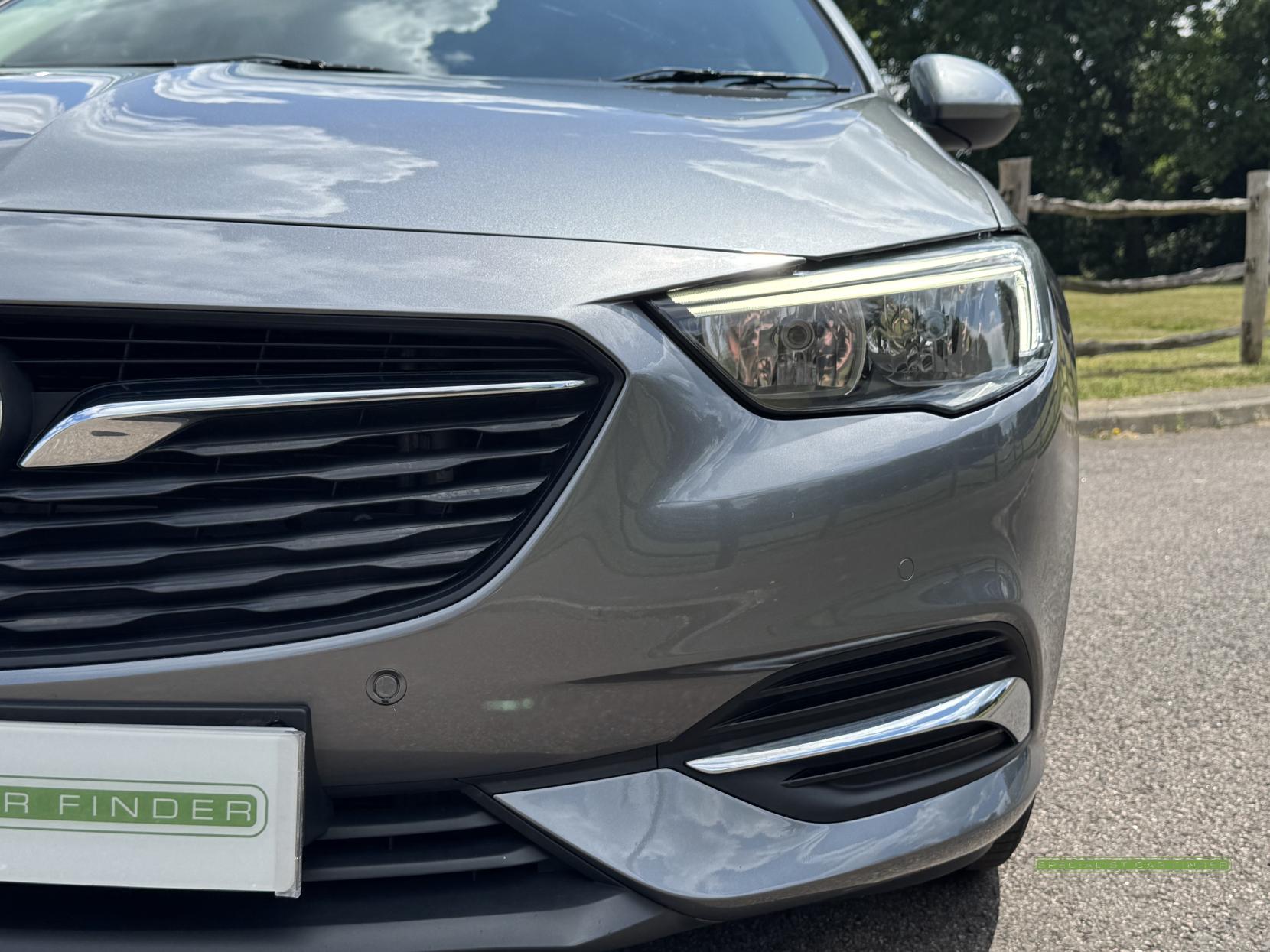 Vauxhall Insignia 1.5i Turbo ecoTEC Design Nav Grand Sport 5dr Petrol Manual Euro 6 (s/s) (140 ps)