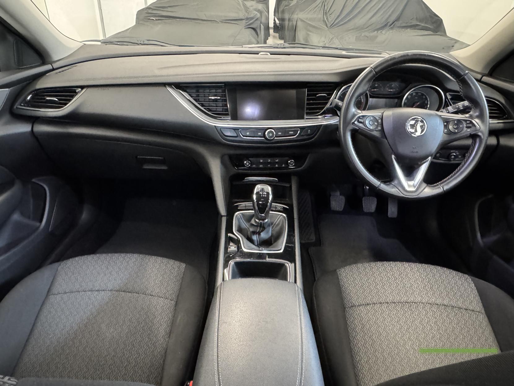 Vauxhall Insignia 1.5i Turbo ecoTEC Design Nav Grand Sport 5dr Petrol Manual Euro 6 (s/s) (140 ps)