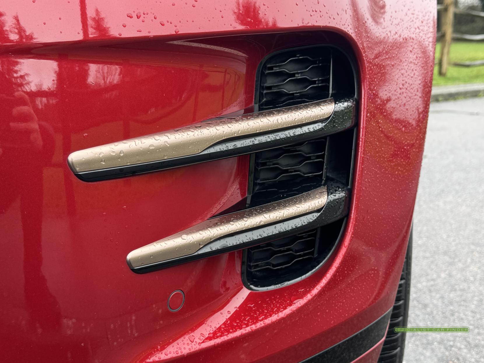 Land Rover Range Rover Evoque 2.0 P200 MHEV R-Dynamic SE SUV 5dr Petrol Auto 4WD Euro 6 (s/s) (200 ps)