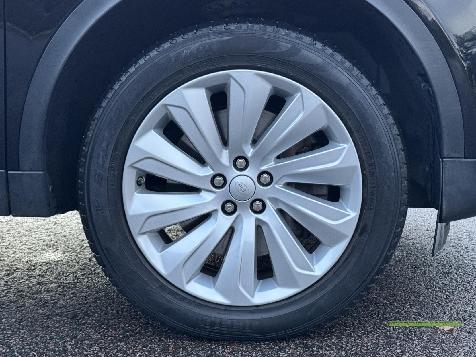 Land Rover Discovery Sport 2.0 D180 MHEV SE SUV 5dr Diesel Auto 4WD Euro 6 (s/s) (180 ps)