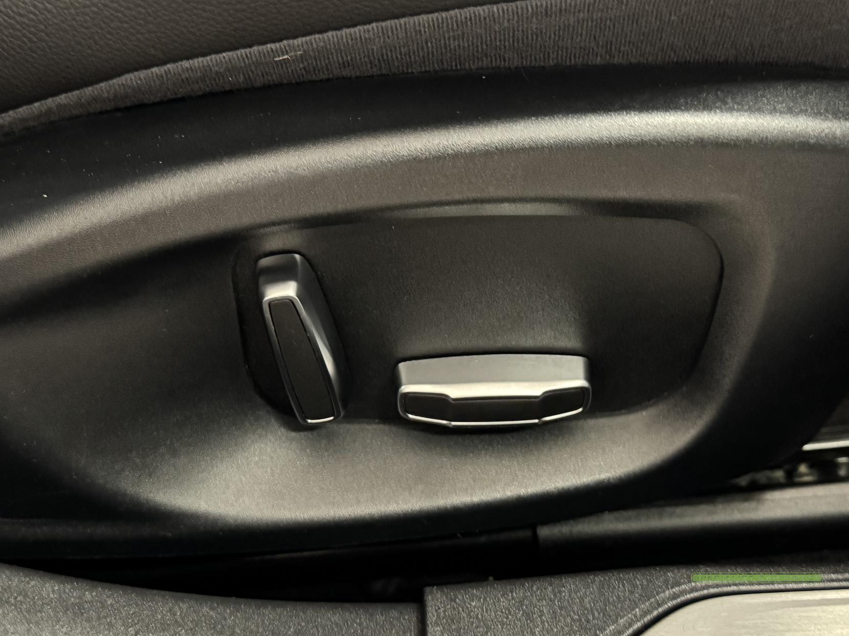 Jaguar XE 2.0i GPF R-Sport Saloon 4dr Petrol Auto Euro 6 (s/s) (250 ps)