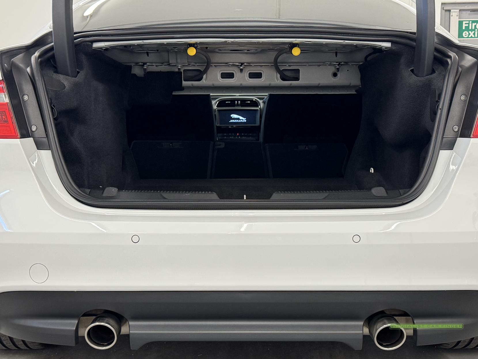 Jaguar XE 2.0i GPF R-Sport Saloon 4dr Petrol Auto Euro 6 (s/s) (250 ps)