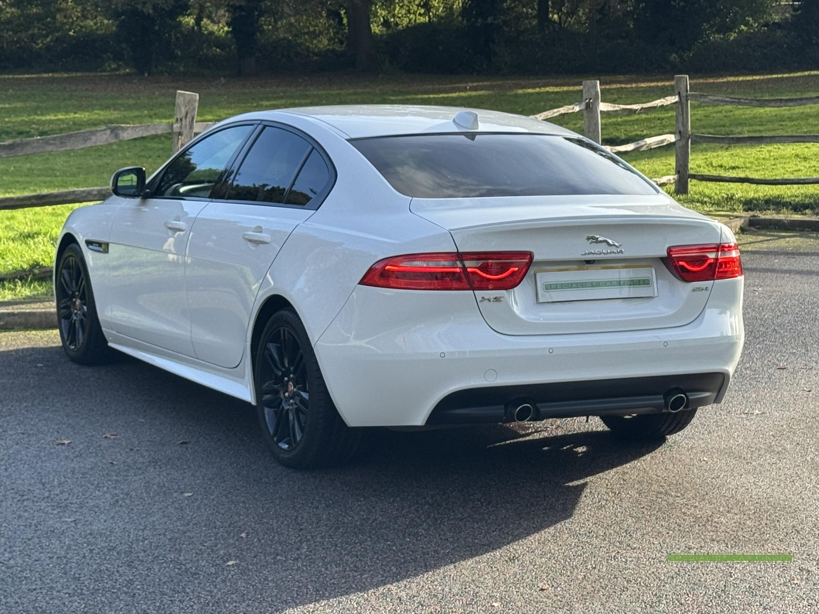 Jaguar XE 2.0i GPF R-Sport Saloon 4dr Petrol Auto Euro 6 (s/s) (250 ps)