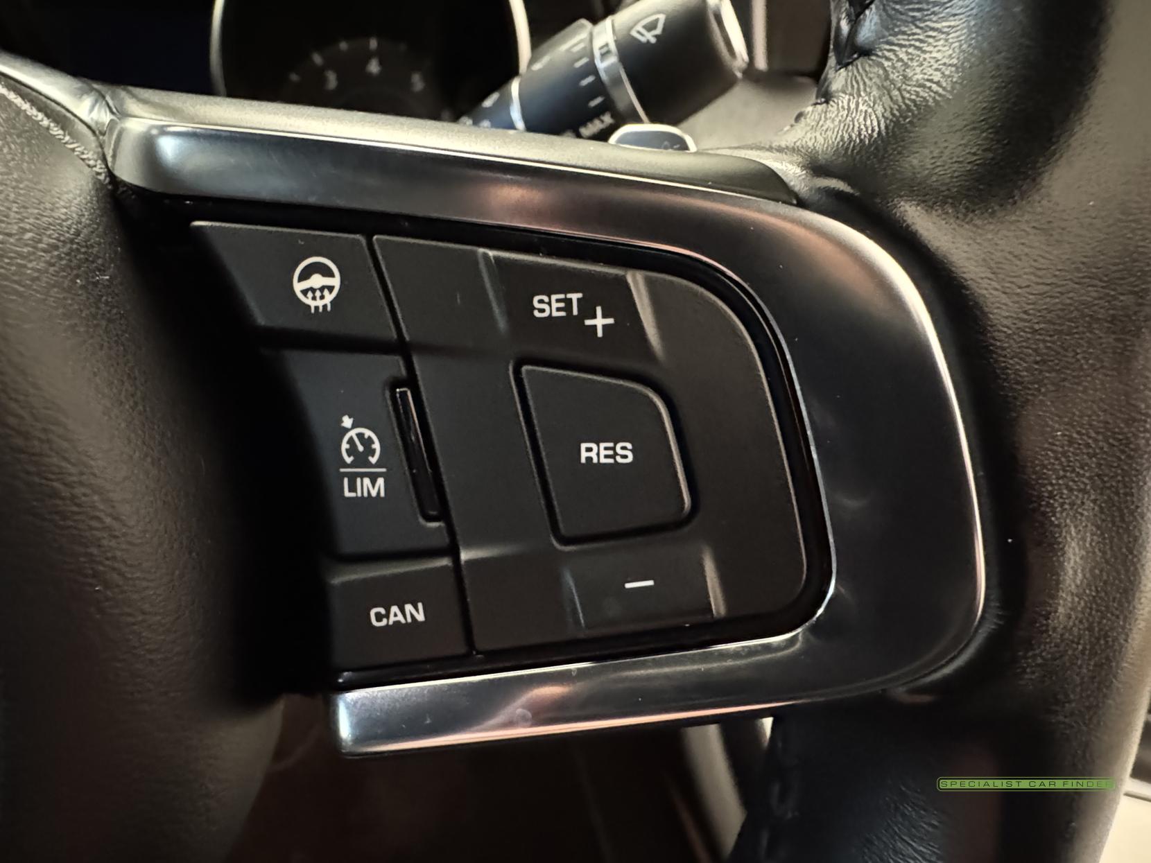 Jaguar XE 2.0i GPF R-Sport Saloon 4dr Petrol Auto Euro 6 (s/s) (250 ps)