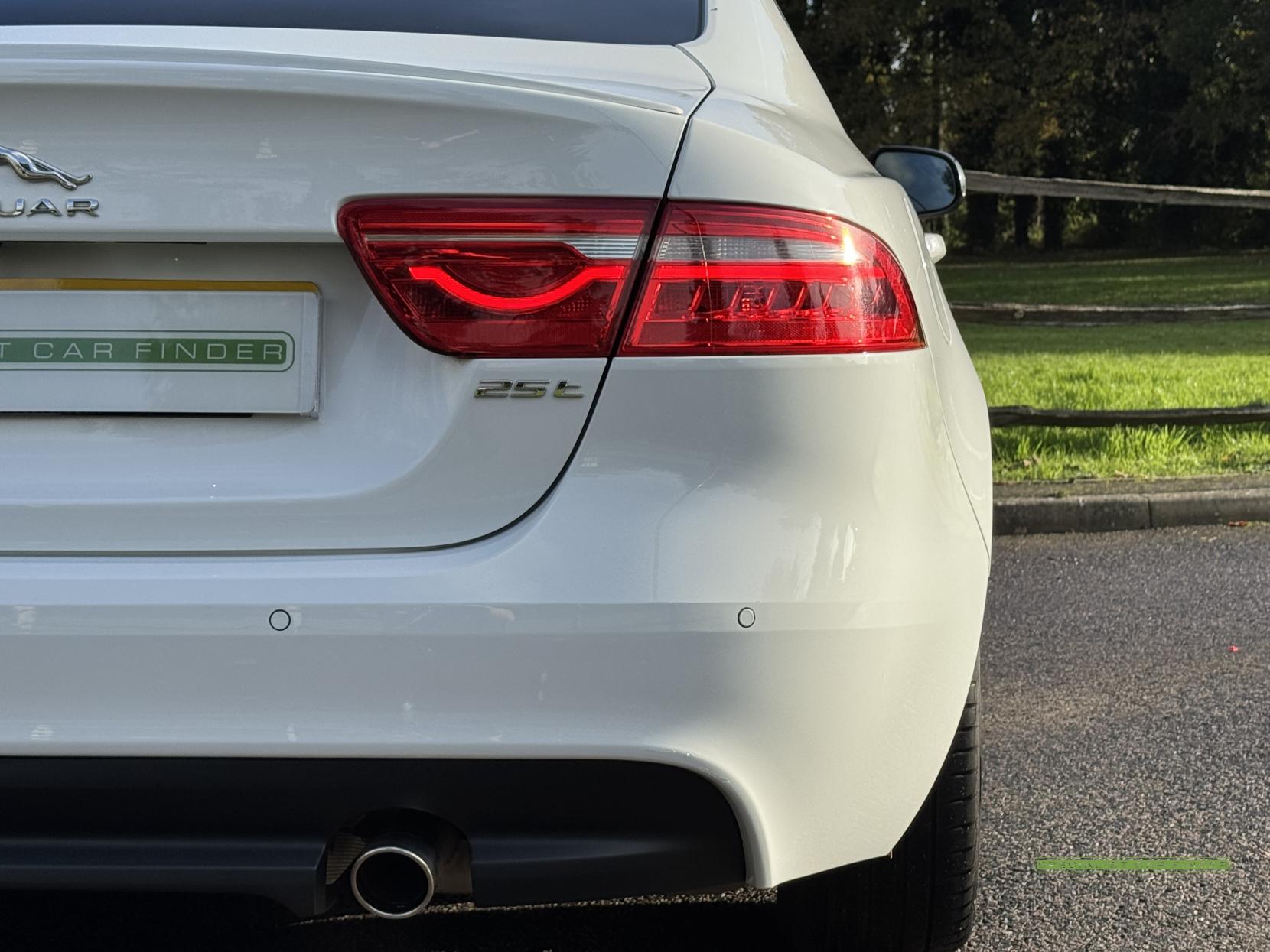 Jaguar XE 2.0i GPF R-Sport Saloon 4dr Petrol Auto Euro 6 (s/s) (250 ps)