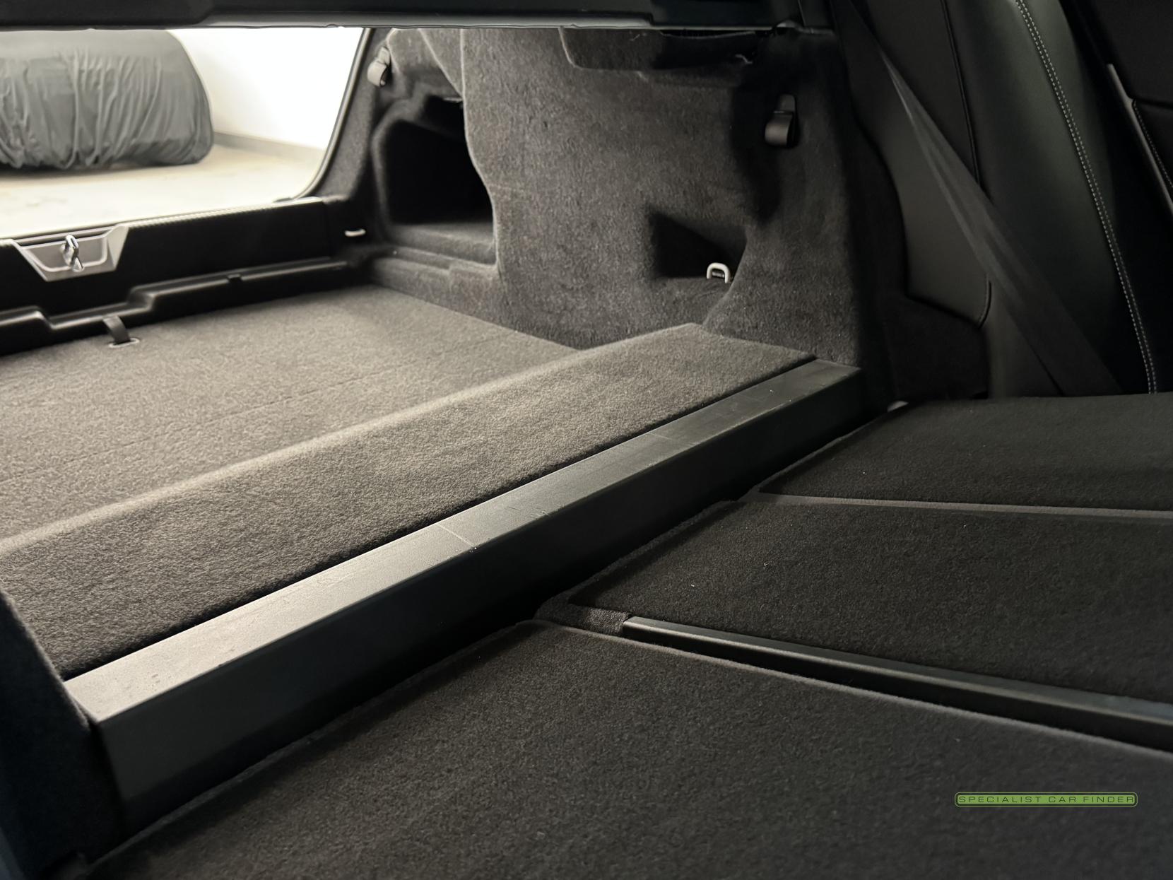 Jaguar XE 2.0i GPF R-Sport Saloon 4dr Petrol Auto Euro 6 (s/s) (250 ps)