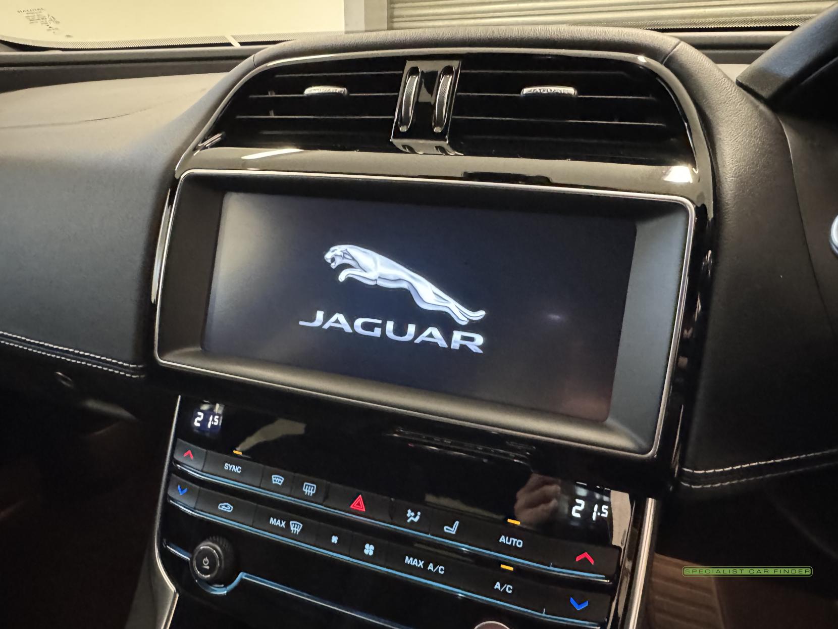 Jaguar XE 2.0i GPF R-Sport Saloon 4dr Petrol Auto Euro 6 (s/s) (250 ps)