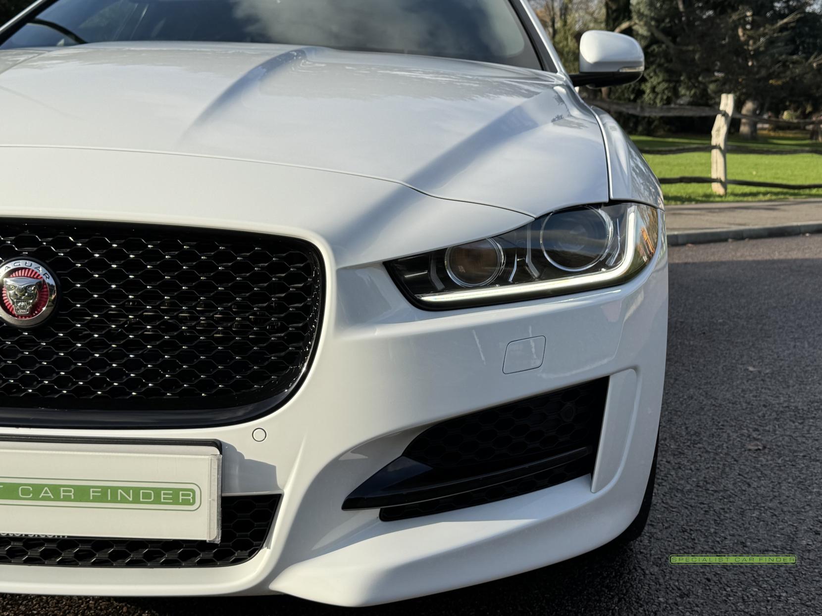 Jaguar XE 2.0i GPF R-Sport Saloon 4dr Petrol Auto Euro 6 (s/s) (250 ps)