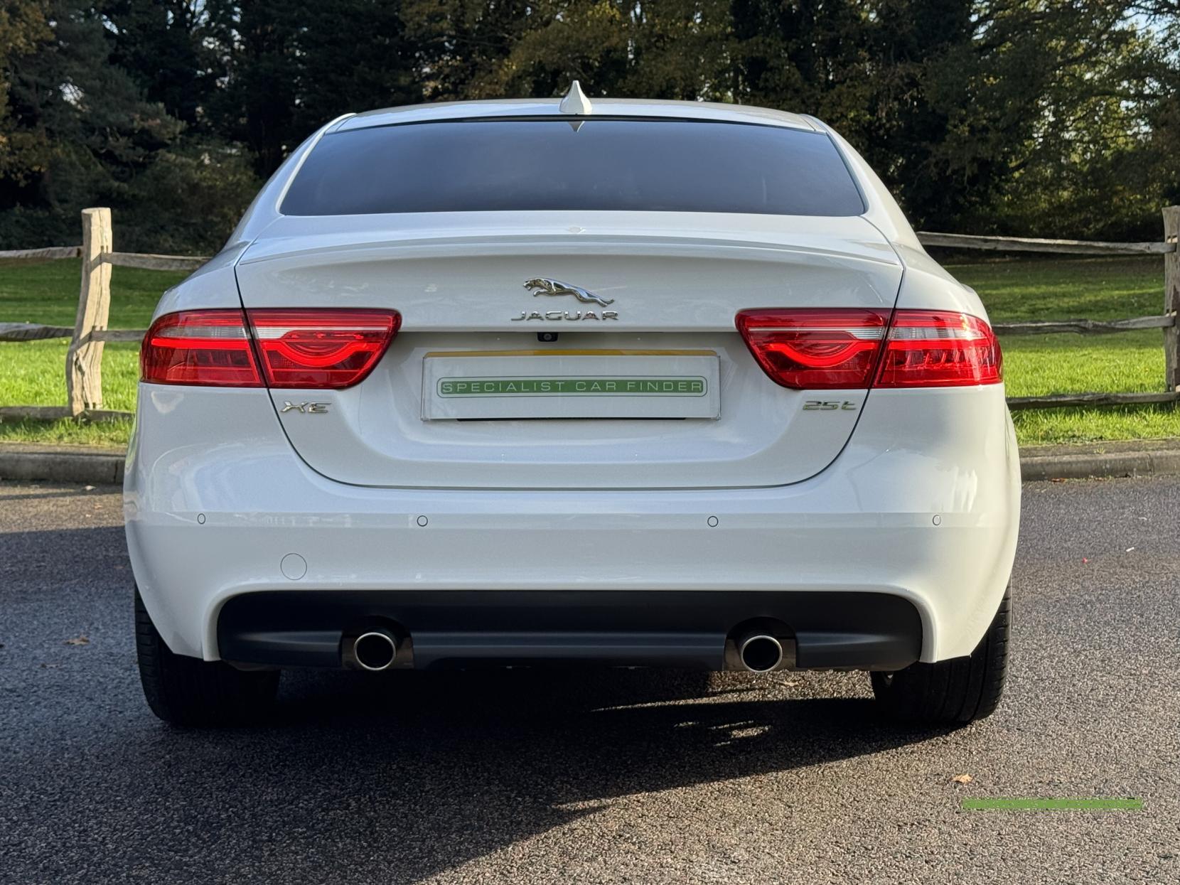 Jaguar XE 2.0i GPF R-Sport Saloon 4dr Petrol Auto Euro 6 (s/s) (250 ps)