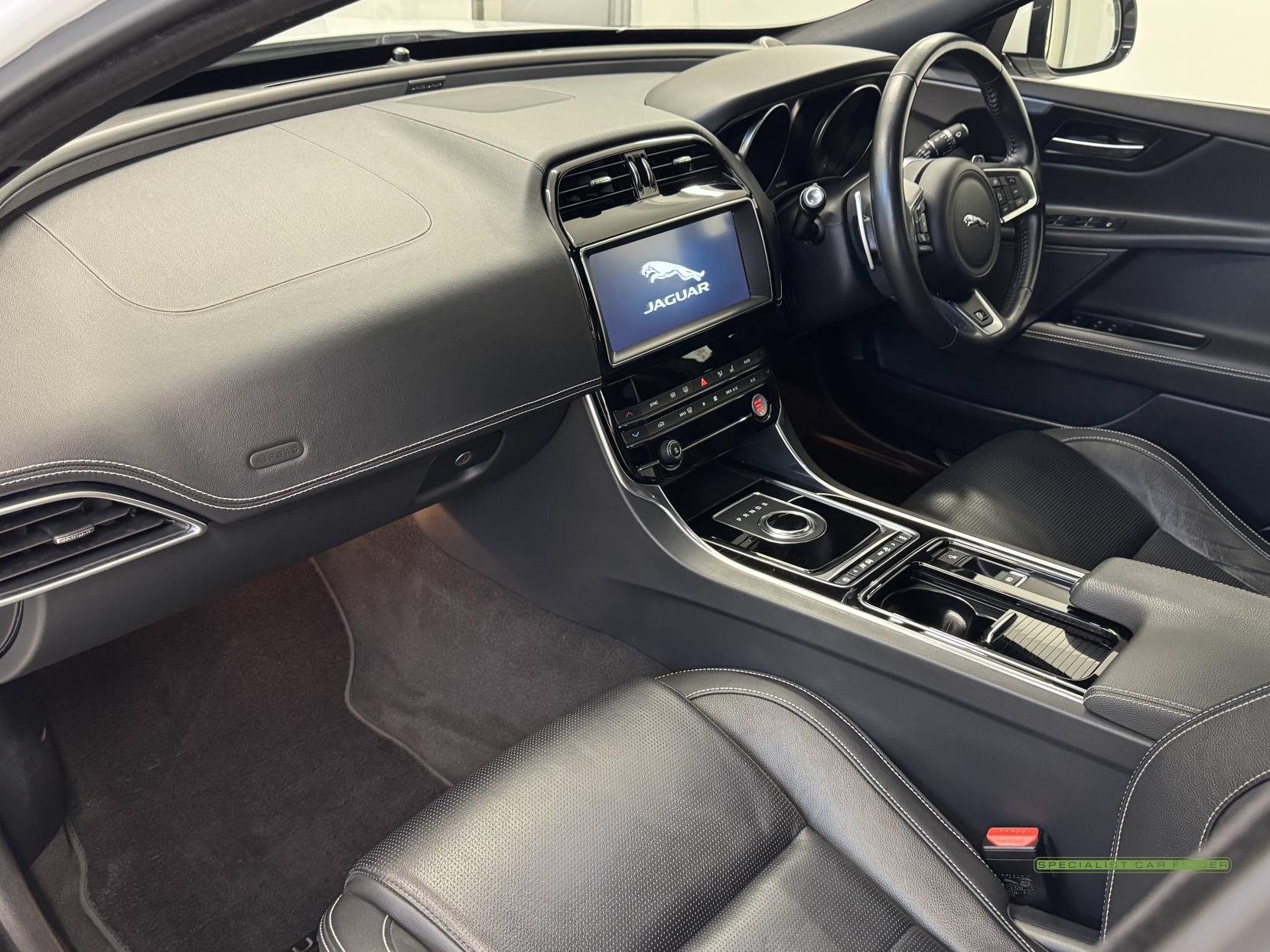 Jaguar XE 2.0i GPF R-Sport Saloon 4dr Petrol Auto Euro 6 (s/s) (250 ps)