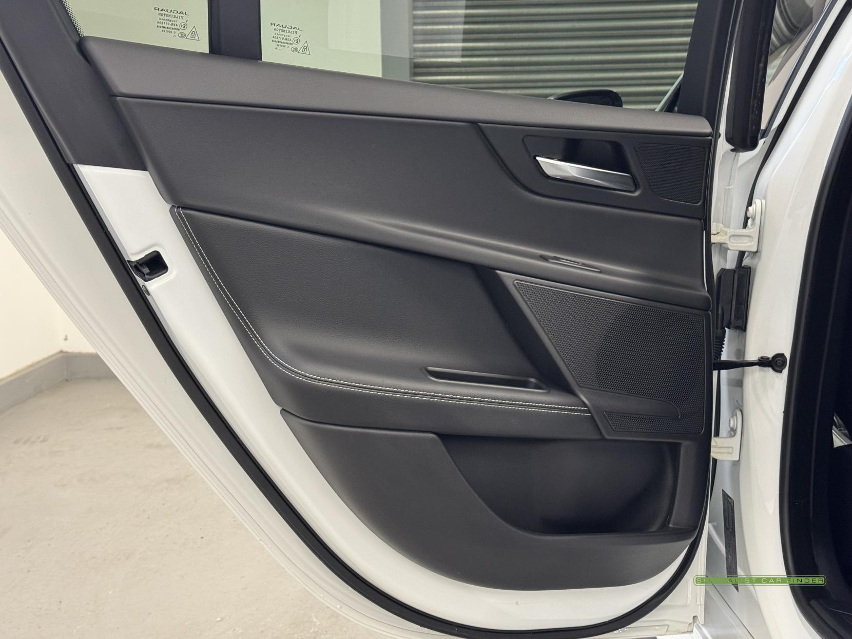 Jaguar XE 2.0i GPF R-Sport Saloon 4dr Petrol Auto Euro 6 (s/s) (250 ps)