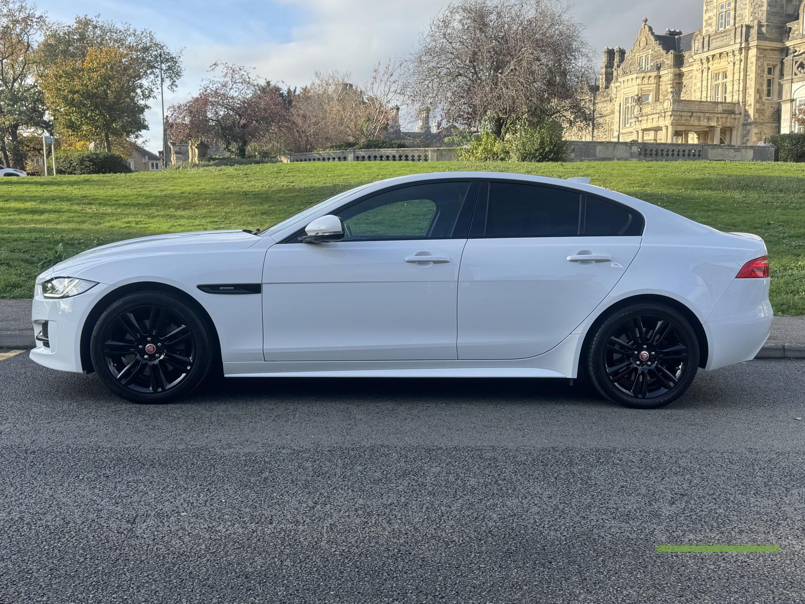 Jaguar XE 2.0i GPF R-Sport Saloon 4dr Petrol Auto Euro 6 (s/s) (250 ps)