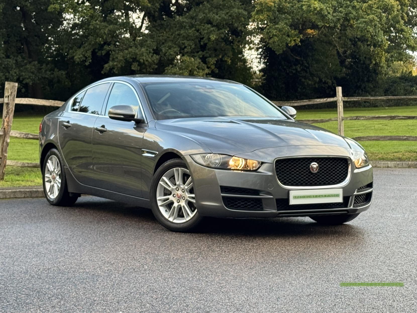 Jaguar XE 2.0i GPF Prestige Saloon 4dr Petrol Auto Euro 6 (s/s) (200 ps)