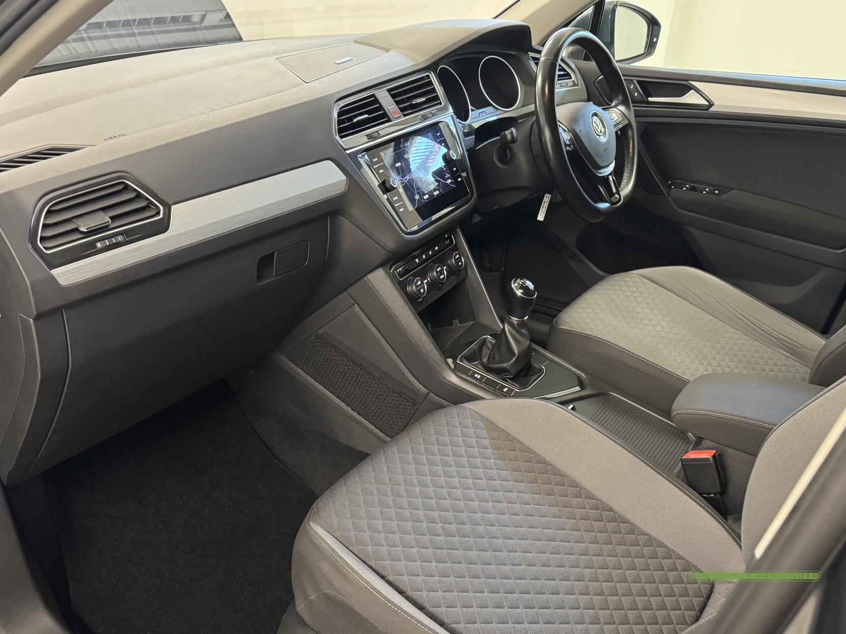 Volkswagen Tiguan 1.4 TSI SE Navigation SUV 5dr Petrol Manual Euro 6 (s/s) (125 ps)