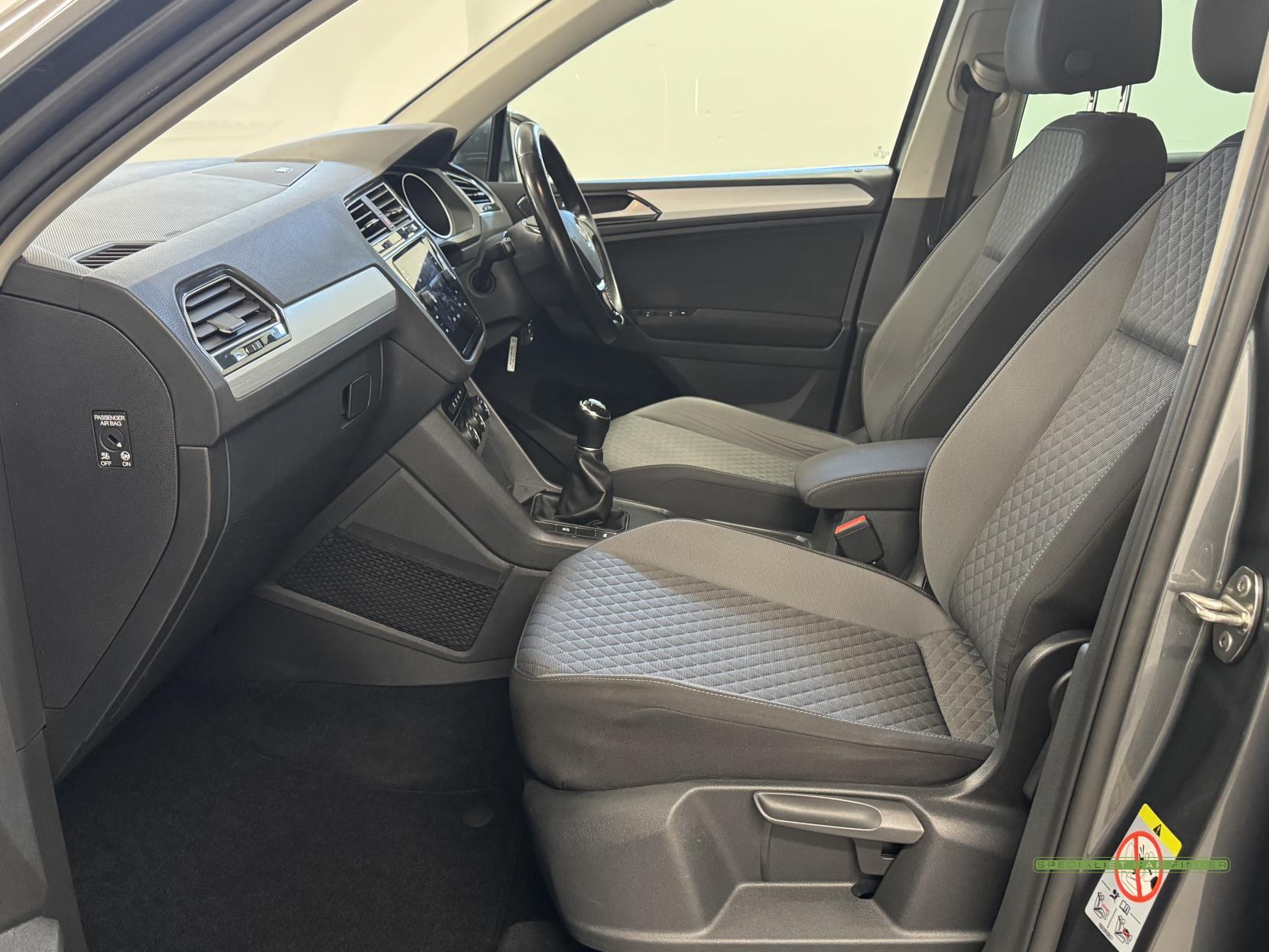 Volkswagen Tiguan 1.4 TSI SE Navigation SUV 5dr Petrol Manual Euro 6 (s/s) (125 ps)