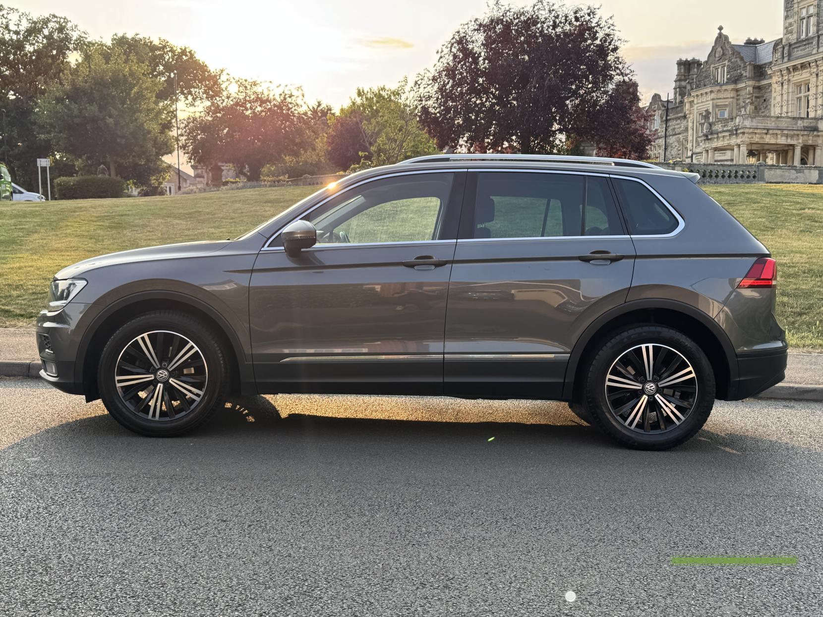 Volkswagen Tiguan 1.4 TSI SE Navigation SUV 5dr Petrol Manual Euro 6 (s/s) (125 ps)