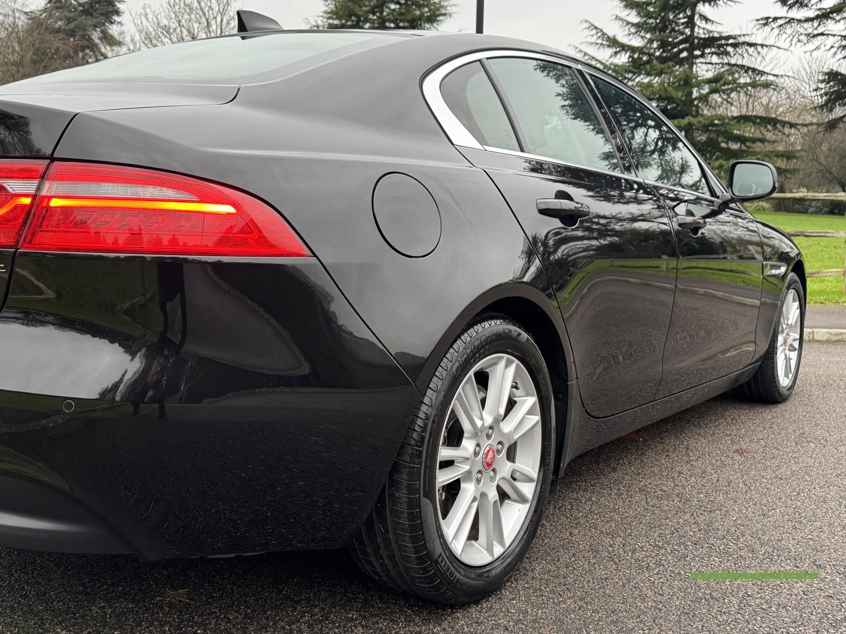 Jaguar XE 2.0i Prestige Saloon 4dr Petrol Auto Euro 6 (s/s) (200 ps)