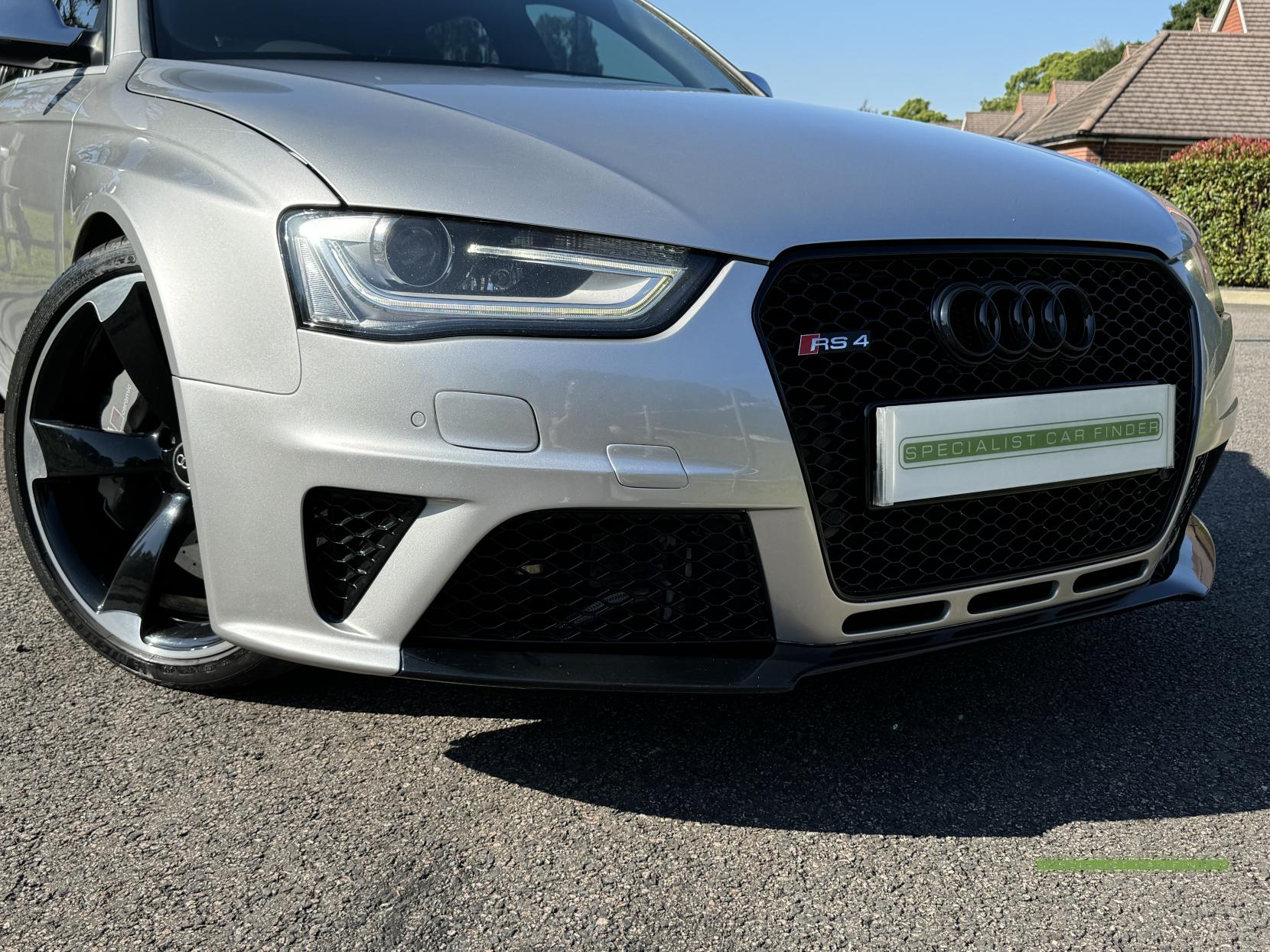 Audi RS4 Avant 4.2 FSI V8 Estate 5dr Petrol S Tronic quattro Euro 5 (450 ps)
