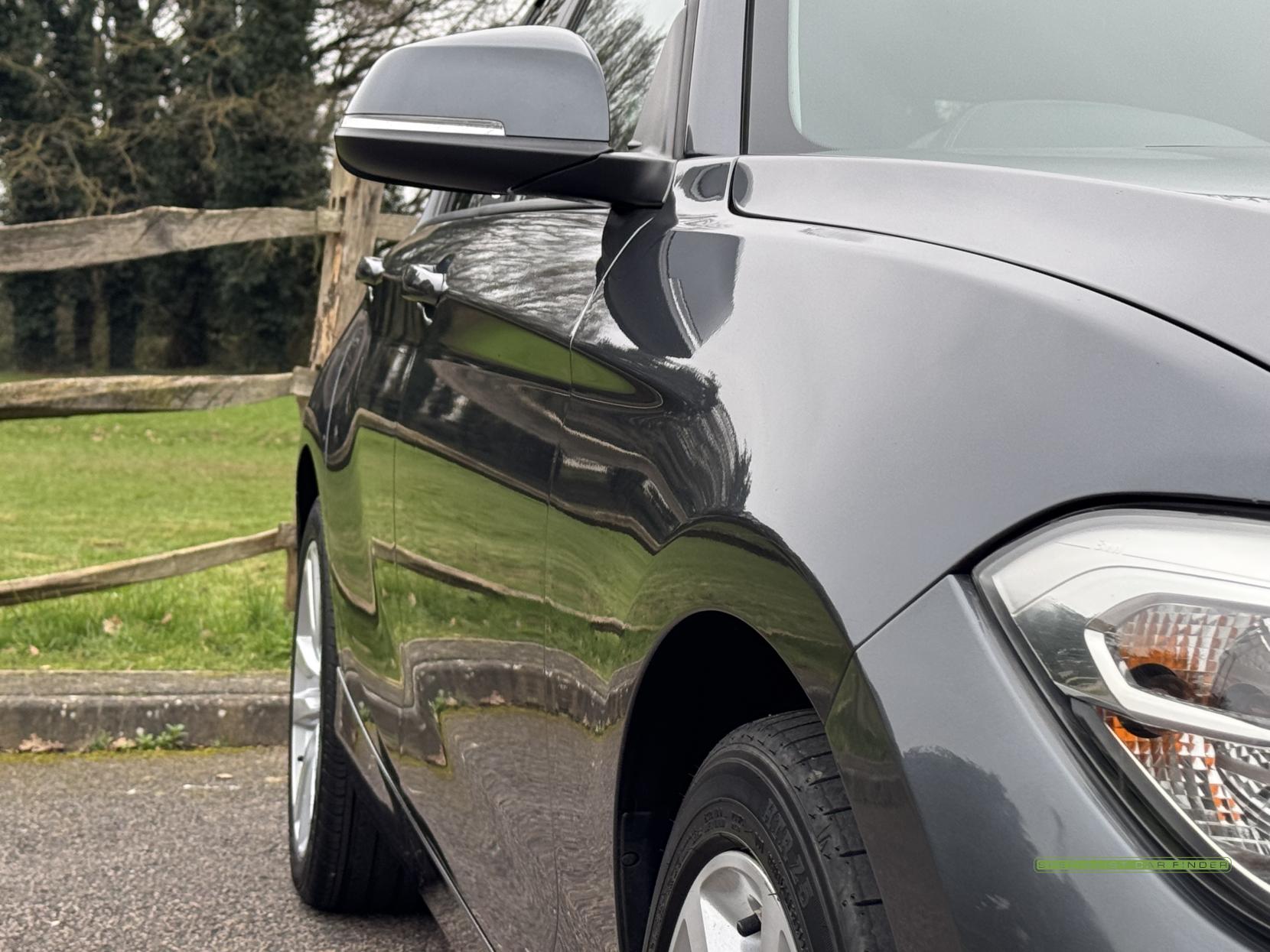 BMW 1 Series 1.5 118i Sport Hatchback 5dr Petrol Manual Euro 6 (s/s) (136 ps)