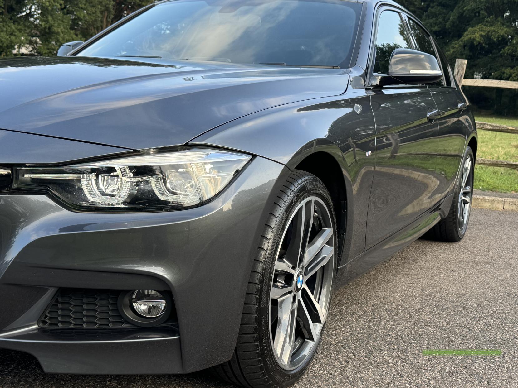 BMW 3 Series 2.0 320i M Sport Shadow Edition Saloon 4dr Petrol Auto xDrive Euro 6 (s/s) (184 ps)