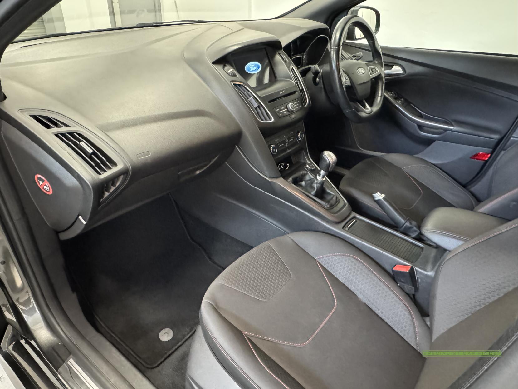 Ford Focus 1.5T EcoBoost ST-Line Hatchback 5dr Petrol Manual Euro 6 (s/s) (150 ps)