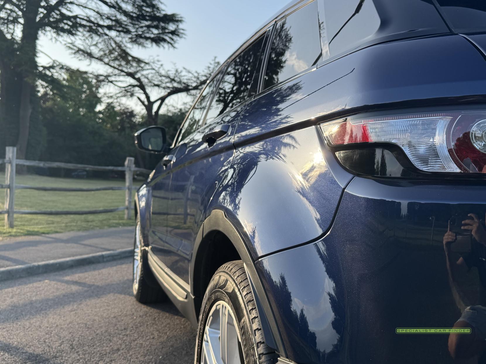 Land Rover Range Rover Evoque 2.2 SD4 Pure Tech SUV 5dr Diesel Auto 4WD Euro 5 (s/s) (190 ps)